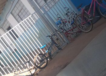 Rodas de bicicletas são furtadas dentro de escola municipal do Portal Caiobá