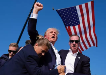 Trump sofre atentado, é atingido na cabeça e sobrevive nos EUA