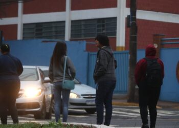 Temperaturas permanecem amenas e hoje tem probabilidade de chover