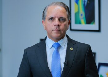 Deputado faz nova cobrança por excesso de prazo no julgamento dos conselheiros afastados do TCE