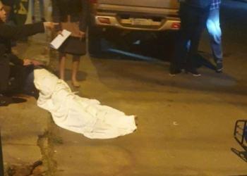 Mulher que estava na garupa de moto pilotada por adolescente morre na fronteira