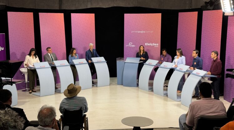 No segundo debate, Adriane é atacada e sai na defensiva apresentando resultados do que fez e fará por CG