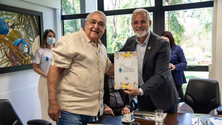 UCV-MS assina Termo de Adesão ao Programa da Primeira Infância