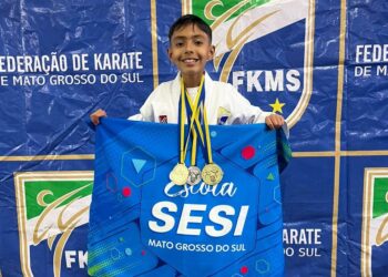 Aluno da Escola Sesi fatura medalhas no estadual de karatê olímpico