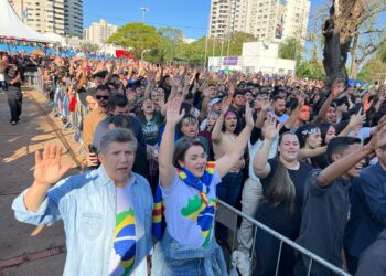Adriane se úne fiéis na Marcha para Jesus:“Nós cremos no melhor de Deus para nossa cidade”