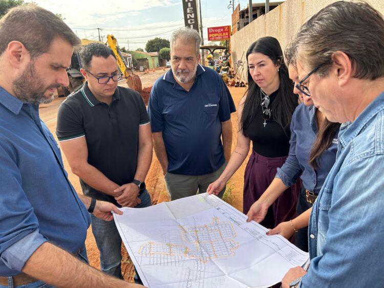 Em visita técnica, diretoria da Águas Guariroba e Agereg avaliam obras para redes de água e esgoto