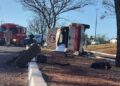 Uma pessoa morre e duas ficaram feridas em capotamento na Avenida Gury Marques