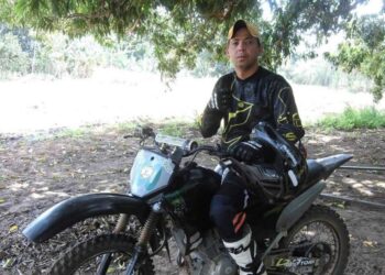 É identificado o motociclista que morreu, após bater em poste na Avenida Bandeirantes