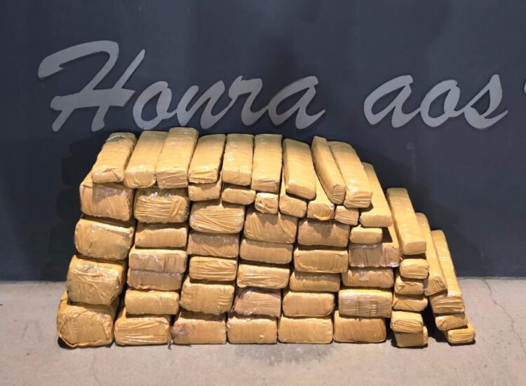 GARRAS prende trio de traficantes que atuava no Bairro Cophatrabalho, em Campo Grande