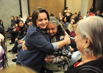 Adriane propõe cuidado e respeito aos idosos com programa de moradia e implantação de centro de saúde especializado