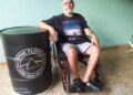 Amigos fazem vaquinha para ajudar colega com problema na coluna voltar a andar