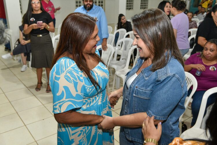 Adriane destaca importância da participação popular na tomada de decisões da gestão