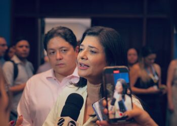 “Proteção da criança e do adolescente começa com todos na escola”, diz Rose Modesto