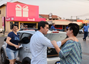Beto apresenta projeto modelo ao bairro Pioneiros de revitalização e segurança as ruas de comércio