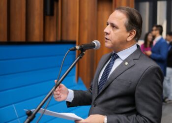 Comissão de deputados pede impeachment dos conselheiros do TCE-MS afastados