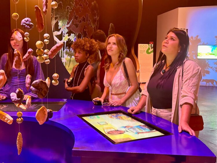 Elenco de “Nunca Te Prometi Um Mar de Rosas” visita Bioparque Pantanal