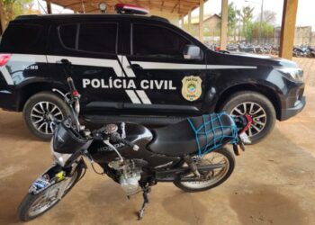 Motocicleta adulterada é apreendida no Bairro Tiradentes e condutor conduzido à delegacia