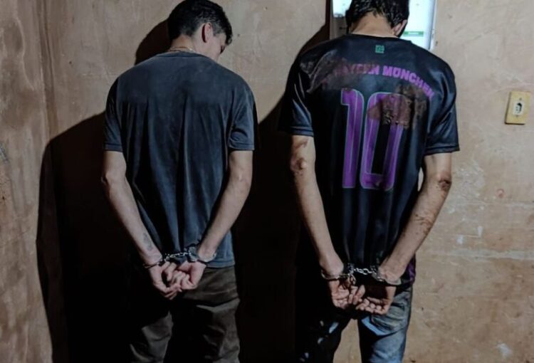 Dois membros de facção criminosa são presos por matar jovem em frente à conveniência