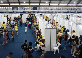 Alunos da Escola Sesi apresentaram oito projetos na Fetec MS, a maior feira de ciências do Estado