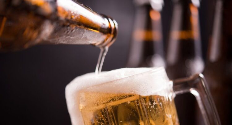 Fica proibido beber em locais abertos ao público das 3hrs às 16hrs de domingo, em Campo Grande