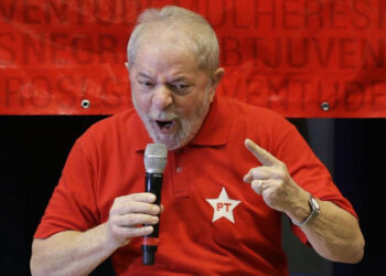 PF faz operação contra fraude que filiou Lula ao partido de Bolsonaro