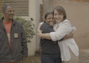 Adriane diz que tornou realidade sonho de Ana Paula e outras 187 famílias que viveram por décadas em favela