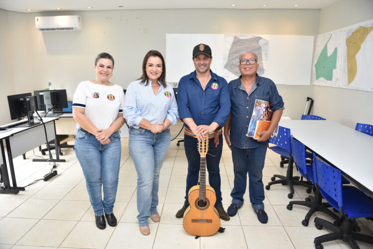 Adriane propõe incentivo a eventos e inserção como ferramenta pedagógica para valorizar segmento cultural