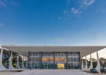 Decisão do STF sobre Lei do Motorista impede retroatividade e evita passivo a empresas