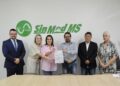 Em reunião no Sindicato dos Médicos, Adriane se compromete a fortalecer diálogo e buscar caminhos para atender categoria