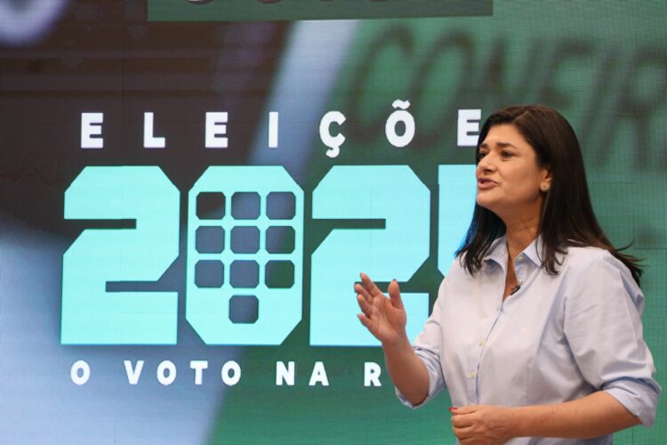 “Represento a oportunidade de mudança para quem está insatisfeito”, diz Rose Modesto