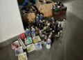 Trio vindo do Nordeste é preso na Capital por vender perfumes a base de álcool, essência e corante