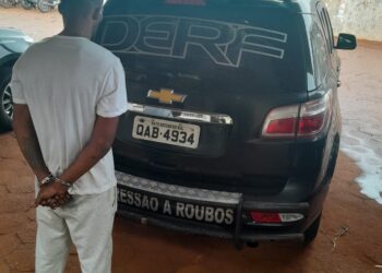 Polícia prende ladrão que esfaqueou rapaz para levar mochila na Avenida Afonso Pena