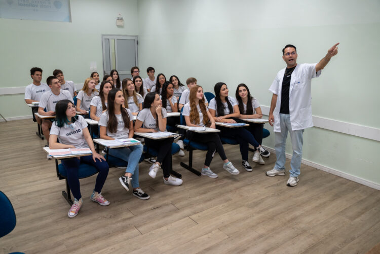 Colégio promove o maior Aulão Gratuito Preparatório para o Enem 2024 em MS