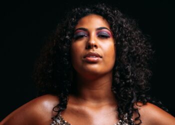 Projeto da cantora Karla Coronel aproxima adolescentes à música regional de MS