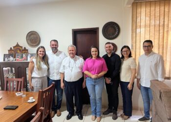 Em encontro com Dom Dimas, Adriane reafirma compromisso com políticas públicas em defesa da vida