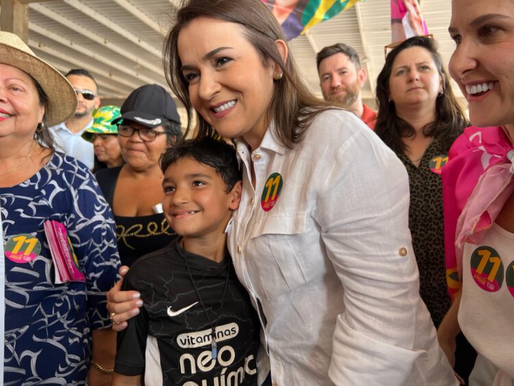 Adriane fala em investir na melhoria da mobilidade urbana e modernização da frota de ônibus