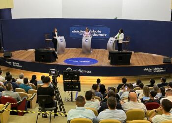 Adriane desmente Rose sobre acusações de “folha secreta” e reforça compromisso com a transparência
