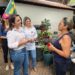 Nesta sexta, em caminhada no Coophavilla, Adriane destaca propostas para a região Lagoa