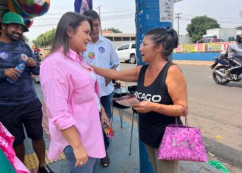 Reta final de campanha é marcada por desmentir fake news e Adriane cita compromisso com transparência
