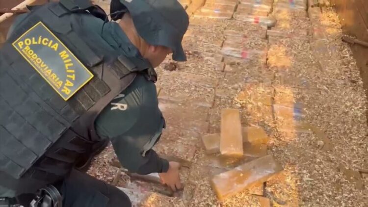 PMR recebe congratulação pela apreensão de 2 toneladas de maconha na fronteira