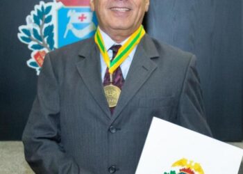 ARTIGO: O portão do Inferno e o menino mimado