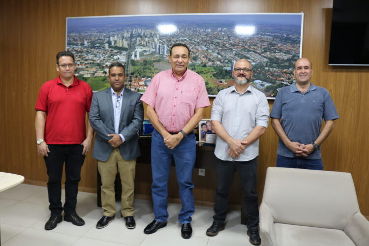 Vereador Carlão recebe nova diretoria do Sinpol-MS e garante apoio do Poder Legislativo as causas da categoria
