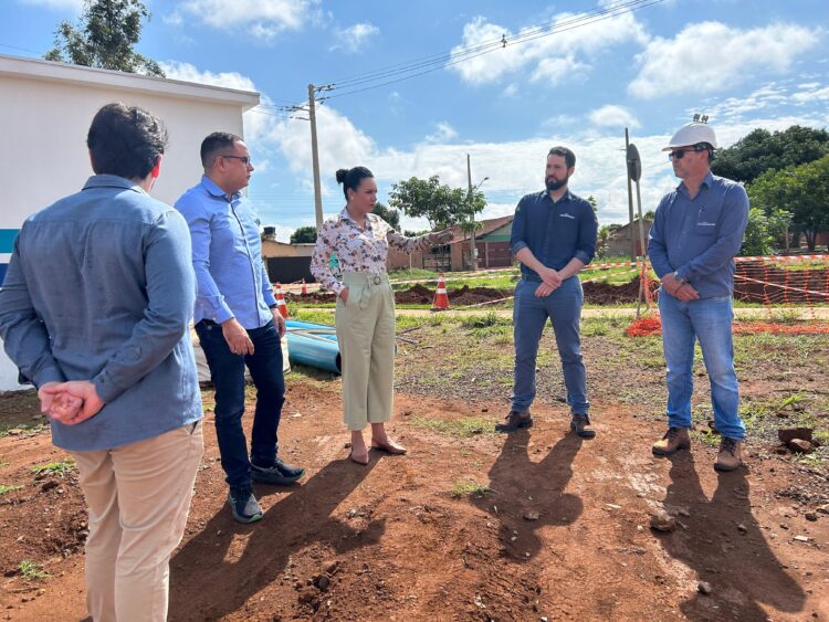 Águas recebe visita da Agereg em obras de reservatório e ‘super poço’ no Nova Campo Grande