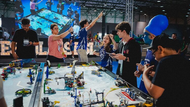 Tech Vikings domina premiações do Circuito Estadual de Robótica Sesi MS