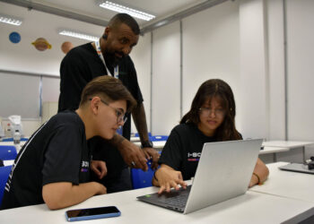 Alunos da Escola Sesi inovam com projeto para converter ilhas de calor nas cidades em energia