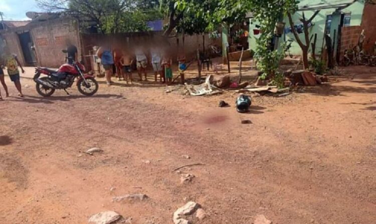 Mototáxi reage à assalto, é baleado na cabeça e morre no hospital, em Corumbá