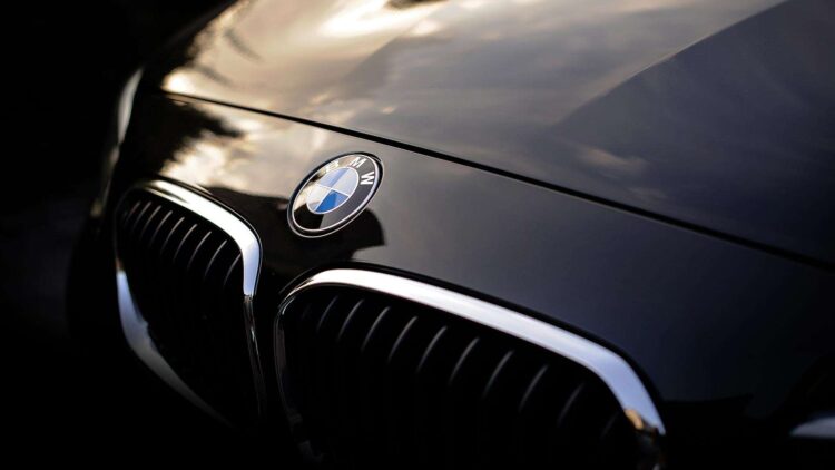 Dívida imobiliária com moradores do Damha termina com roubo de BMW, na Capital