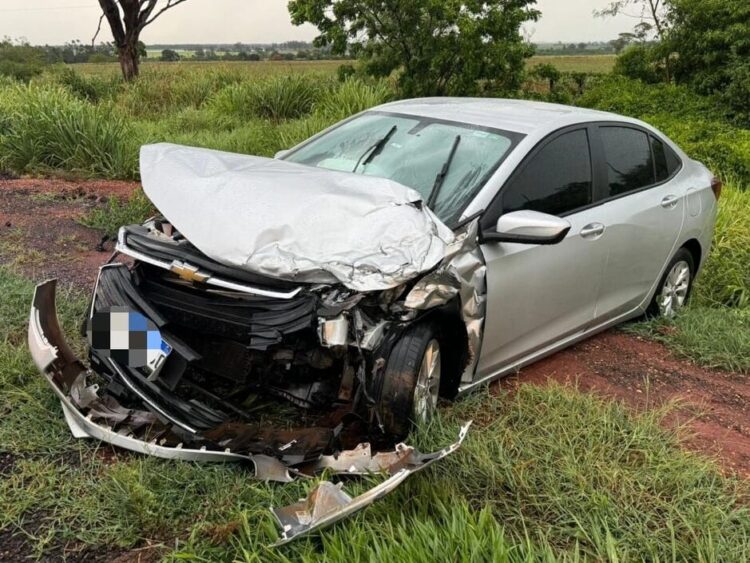 Morre idosa que seguia em carro que colidiu de frente com veículo de jornalistas na BR-376