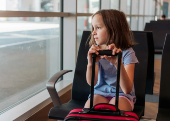 Autorizações de Viagem de Menores digitais crescem 200% nas férias escolares em MS