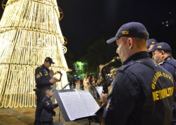 Capital ilumina a 14 de Julho e abre programação festiva que terá Cidade do Natal com Parada e as Renas e muita diversão